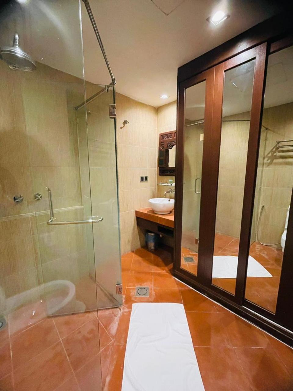 Indulgence Living Hotel อิโปห์ ภายนอก รูปภาพ
